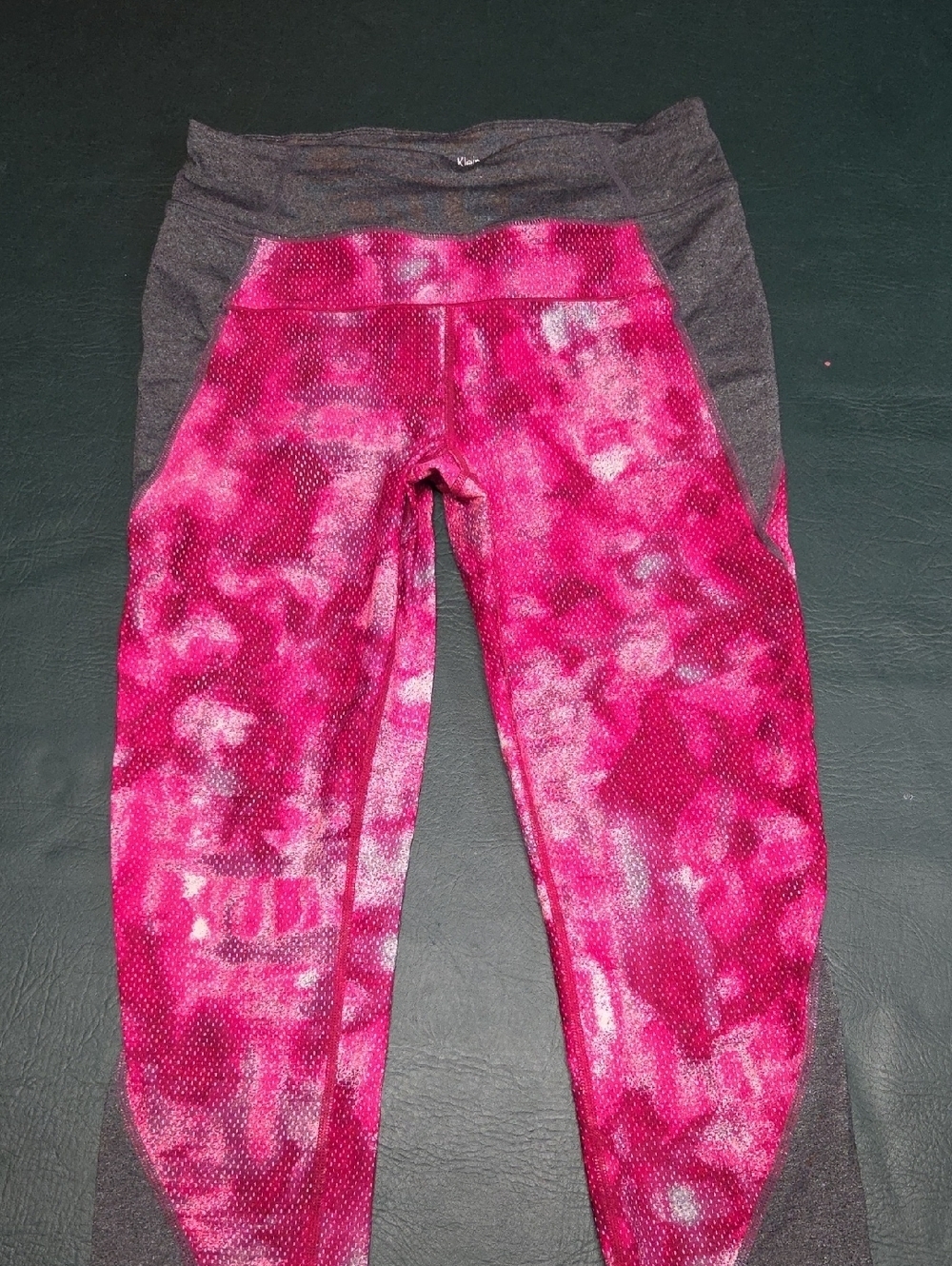 **Calvin Klein Womens' Pink Tie-Dye Performance Leggings**